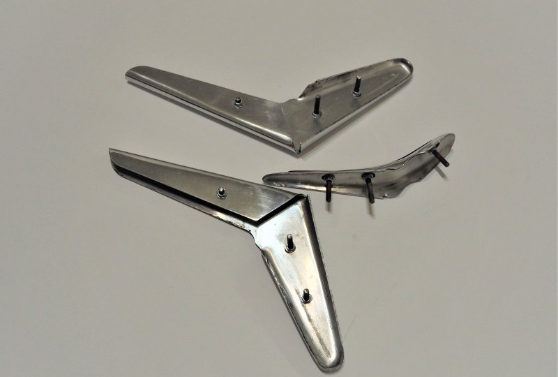 Uchwyty przedniej szyby, tłoczone, VELOREX 560, 561-photo3