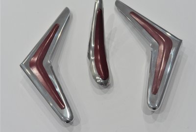 Uchwyty przedniej szyby, tłoczone, VELOREX 560, 561