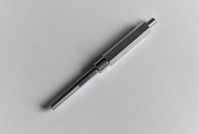 Śruba półautomatu sprzegła 106 mm, ocynk, Jawa 350 Perak, Kyvacka