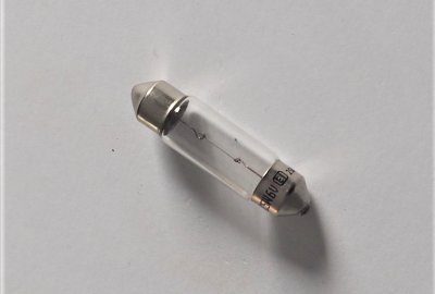 Żarówka SV8,5-6V/5W, paluszek