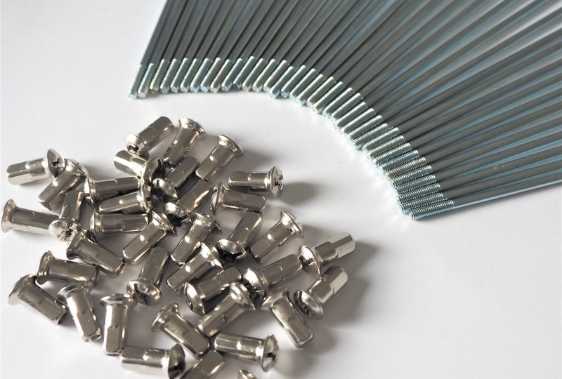 Szprychy i nyple, komplet 36 szt, M3,5, ocynk, 145mm Jawa 555/05/20/21/23-photo3