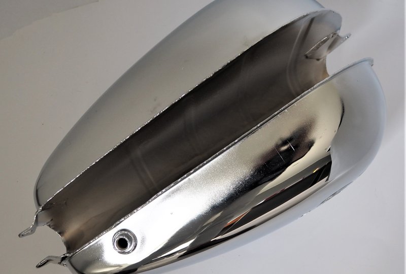 Zbiornik paliwa, CZ 175, wersja bez amperomierza, z środkowym przetłoczeniem-photo7