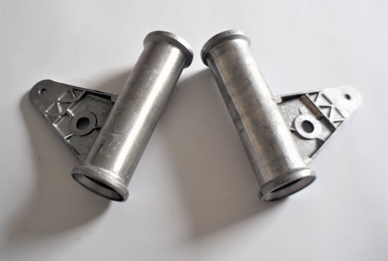 Uchwyty przedniej lampy, prawy, lewy, aluminium, CZ 471/472-photo2