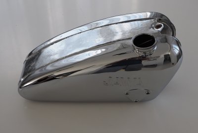Zbiornik paliwa, Jawa 100 Robot