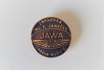 Logo emaliowane na pokrywę prądnicy, Jawa FJ