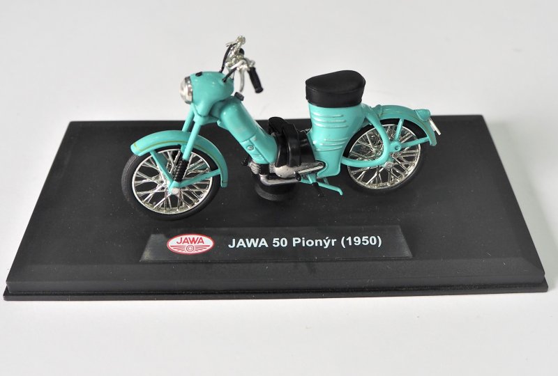 Model motocykla Jawa 50 typ 550 (kolor morski)-photo1