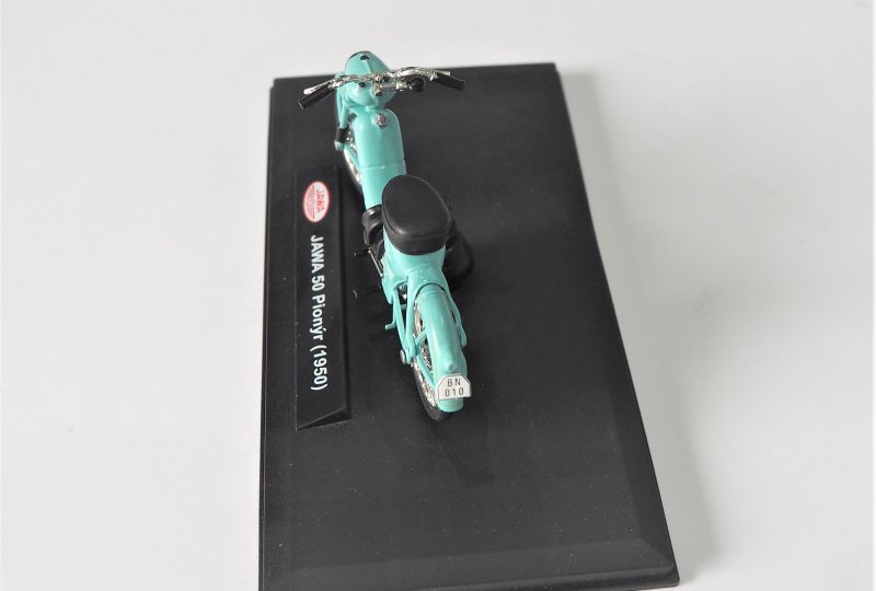 Model motocykla Jawa 50 typ 550 (kolor morski)-photo3