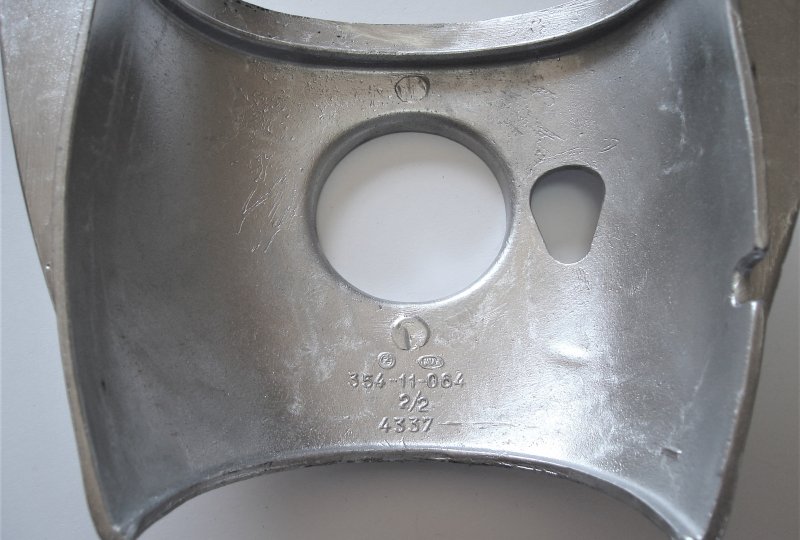 Pokrywa gaźnika, Jawa 350 Kyvacka, Panelka-photo4