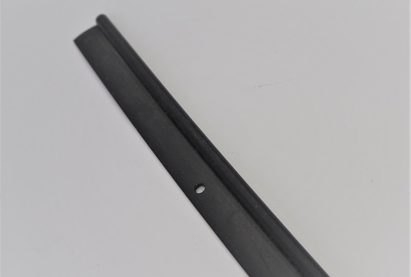 Guma pod zbiornik paliwa 52 cm, CZ 501/502/505-photo2