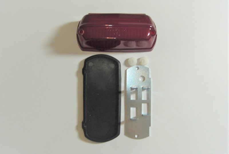 Lampa tylna, czerwona, PAV 40, CZ-photo2