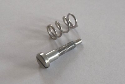 Śruba regulacji obrotów gaźnika z sprężynką, Jikov, Jawa Babetta 210