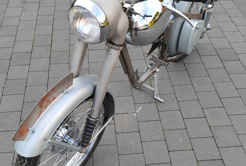 PERAK 250/350 KOMUNISTA KAROSERIA 1950 - 1955-photo7