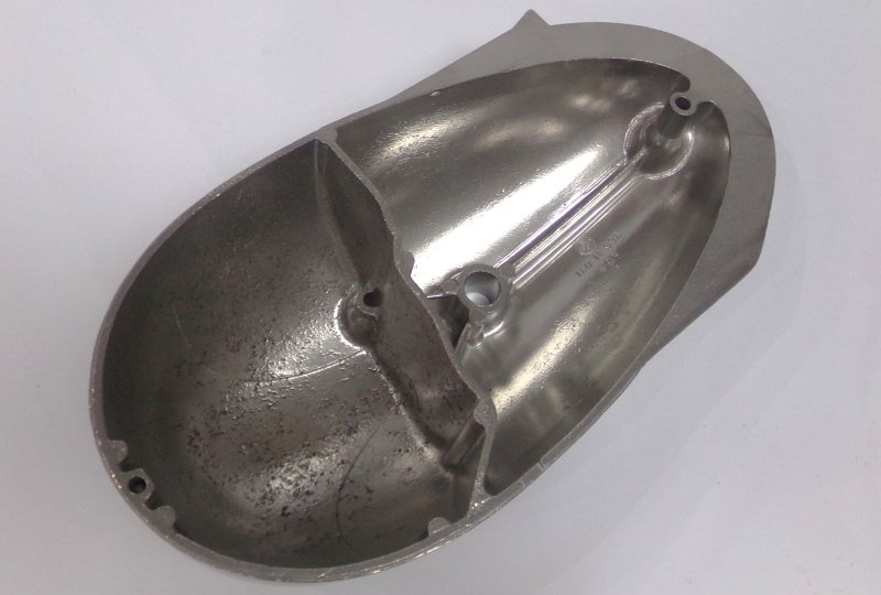 Pokrywa silnika prawa, polerowana chemiczne, oryginał, CZ 125-175-photo5