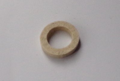 Uszczelnienie łożyska przedniego koła, filc, 32x21x6, CZ 150C