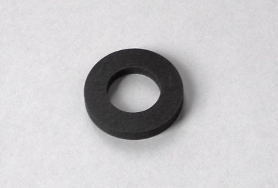 Podkładka gumowa mocowania przedniego kierunkowskazu, 31 x 17 x 4 mm, CZ 476-488