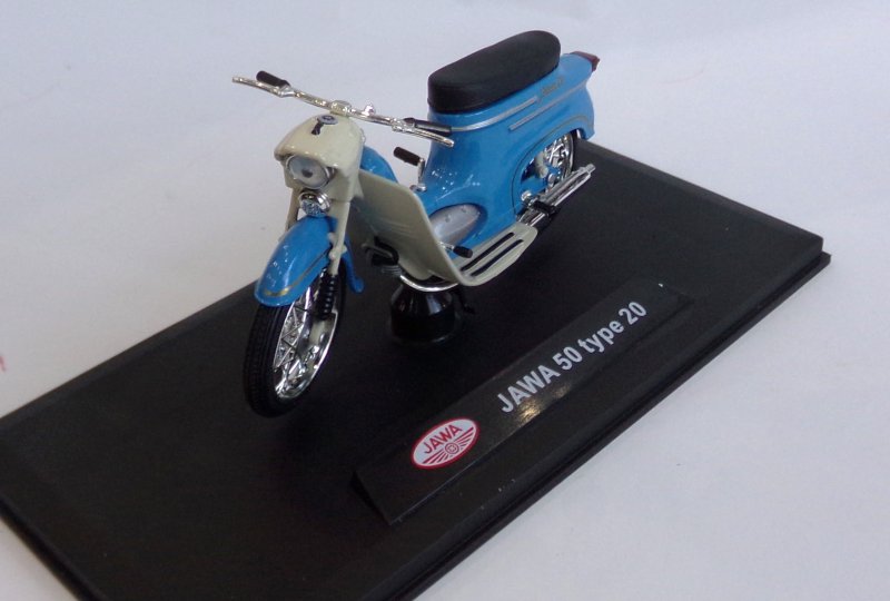 Model motocykla Jawa 50 typ 20 (kolor niebieski)-photo2