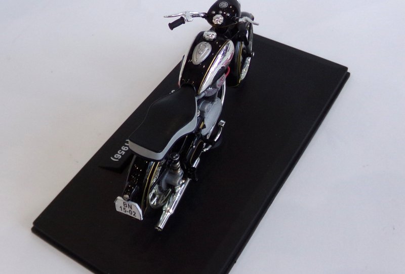 Model motocykla Jawa 500 OHC-photo4