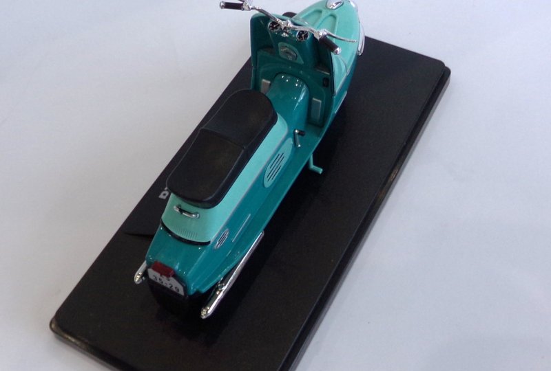 Model motocykla CZ 175/501-photo4