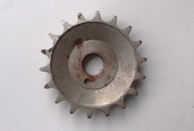 Zębatka napędu,18 zębów, oryginał, Jawa 351/352