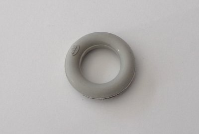 Gumowa przelotka kabli na osłonę, 30x17x8mm, szara, Jawa 550/555