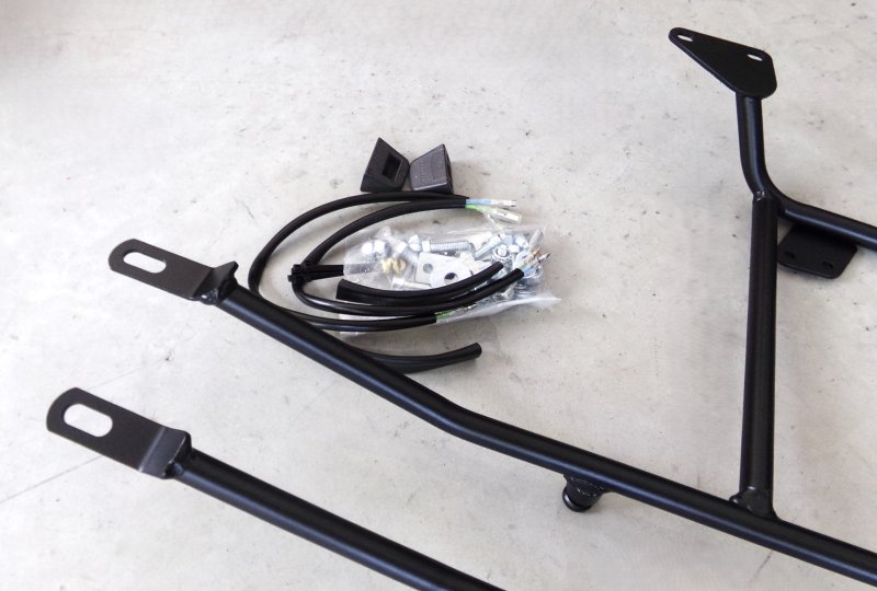 Zestaw bagażników bocznych, czarne, Jawa 350/650 OHC-photo6