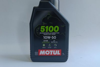 Olej silnikowy MOTUL 5100 4T 10W50 1 L