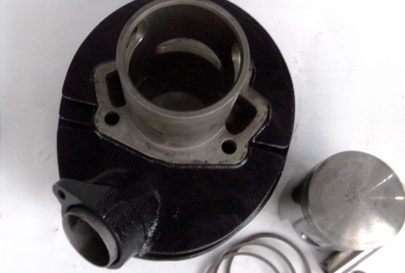 Cylinder + tłok 59,25/16, oryginał, po renowacji, CZ 175/450-photo2