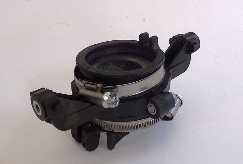 Mocowanie układu wtrysku, Jawa 300 CL-photo3