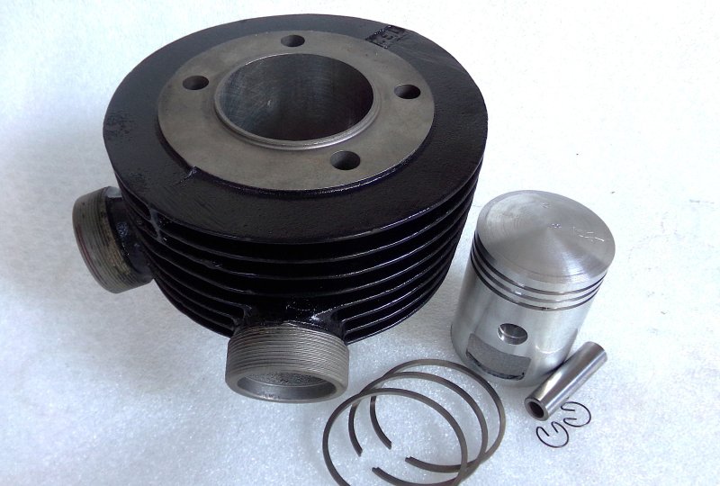 Cylinder + tłok 67.00/15, oryginał, po renowacji, Jawa 250 Kyvacka-photo2