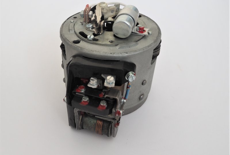 Stojan prądnicy jednocylindrowy 6V z regulatorem napięcia, Jawa-CZ 250-photo2