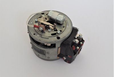 Stojan prądnicy jednocylindrowy 6V z regulatorem napięcia, Jawa-CZ 250