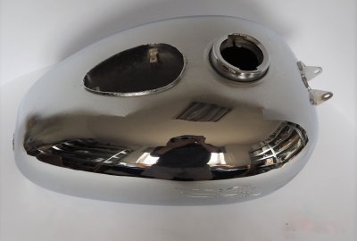 Zbiornik paliwa, Jawa 125, 150, 175 Kyvacka, wersja  z amperomierzem